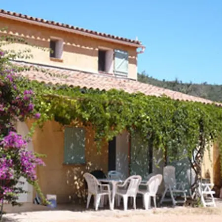 Au Domaine Des Fouques Holiday home